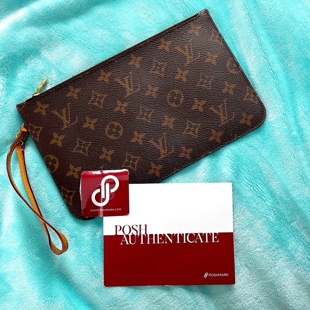 Authentic Louis Vuitton Neverfull Pochette